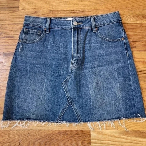 PacSun Dresses & Skirts - Pacsun Raw Hem Blue Denim Jean Mini Skirt(27)